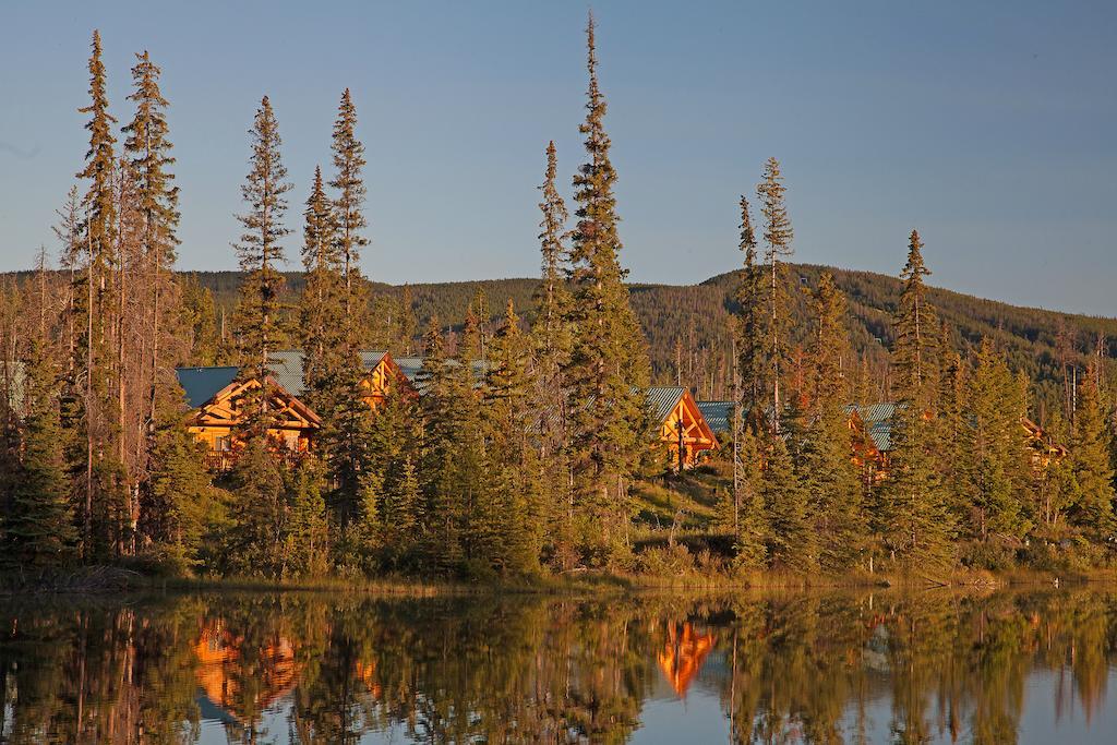 Lac Le Jeune Wilderness Resort Kamloops Bagian luar foto