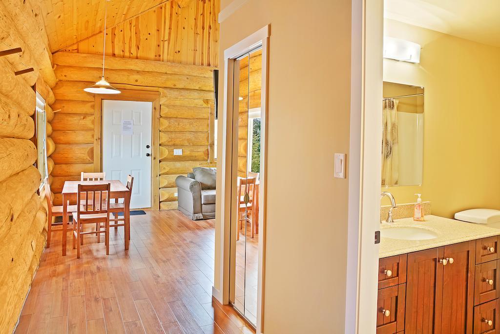 Lac Le Jeune Wilderness Resort Kamloops Ruang foto