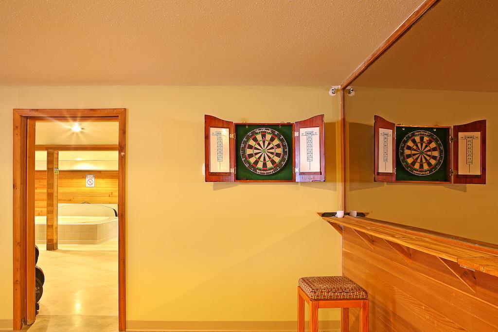 Lac Le Jeune Wilderness Resort Kamloops Bagian luar foto