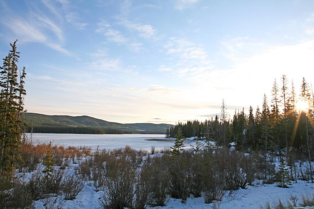 Lac Le Jeune Wilderness Resort Kamloops Bagian luar foto
