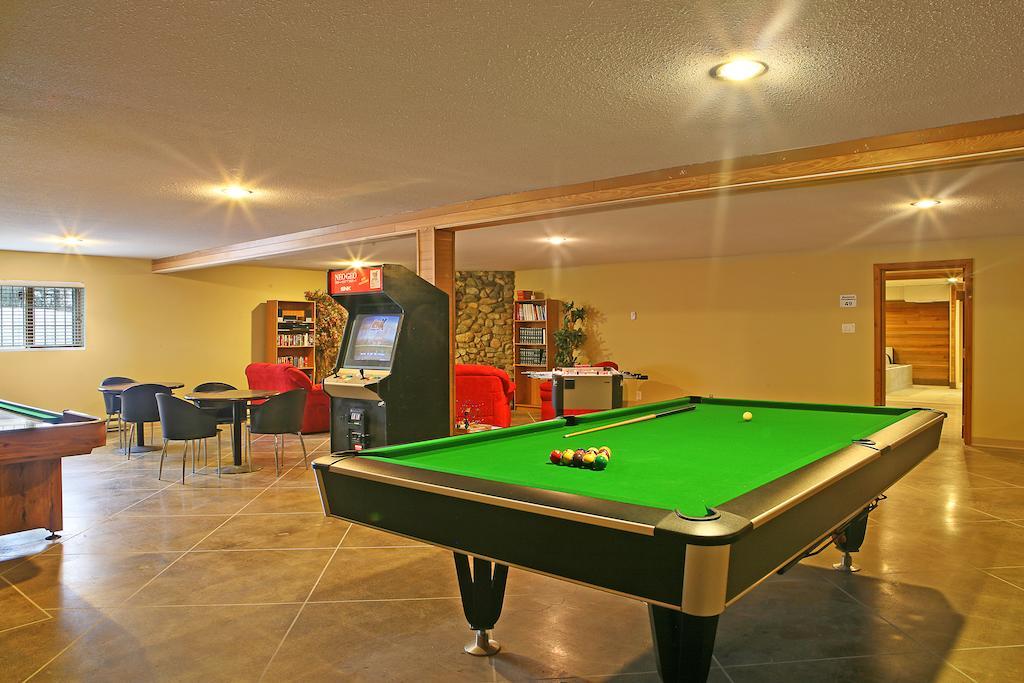 Lac Le Jeune Wilderness Resort Kamloops Bagian luar foto